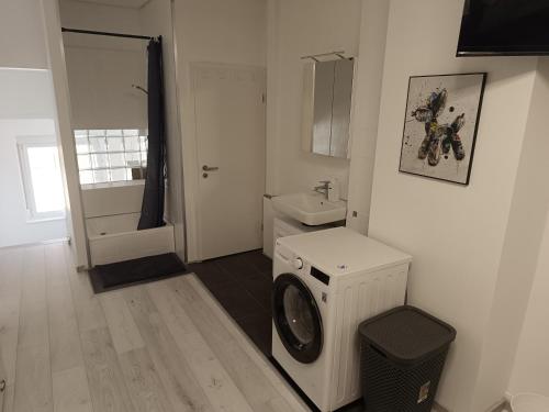 Loft - Übernachten im ehemaligen Kinovorführraum (Loft - Ubernachten im ehemaligen Kinovorfuhrraum) in هيرينبيرج