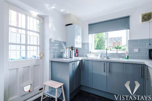 Cosy 3BDR House By Vista Stays Short Lets & Serviced Accommodation Manchester With PS4 and Parking, Manchester (fotografie 10)