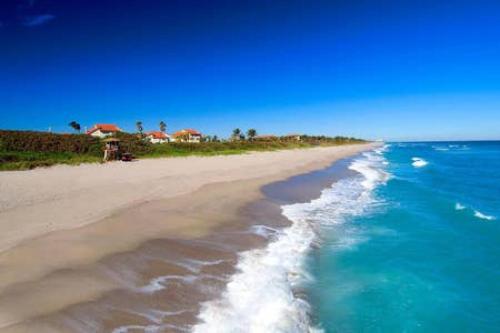 Serenity - Ground Floor Condo - Half Mile to Beach in Indialantic