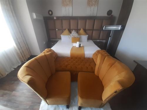 Ts'abi Guest House in โทโลโคเอน