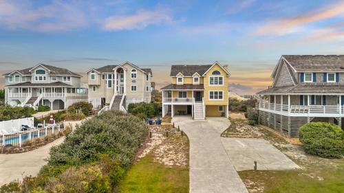 Oceanfront Nags Head Pool Hot Tub Slide Firepit