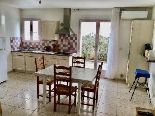 Appartement avec extérieur et parking gratuit (Appartement avec exterieur et parking gratuit) in 佩皮尼昂市中心