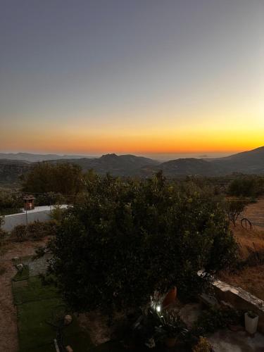 Nivritos Stoney Guesthouse in Rouvas