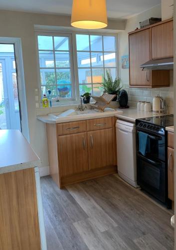 April Cottage in Hordle