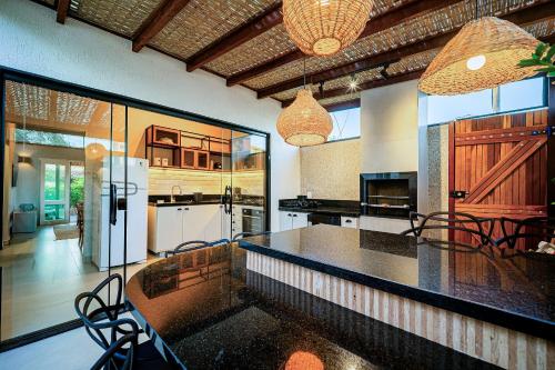 บริการและสิ่งอำนวยความสะดวก, PÉ NA AREIA!Casa DelMare cond c/ saída na praia (PE NA AREIA!Casa DelMare cond c/ saida na praia) in หาดแม็กฮูอินฮอส