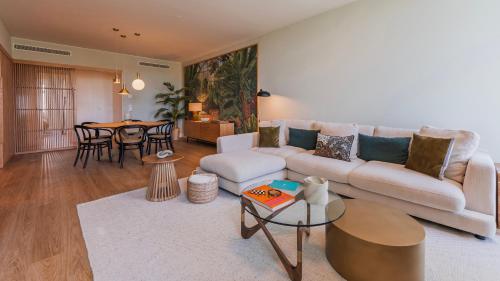3BDR Upscale Apartment by LovelyStay, Лиссабон