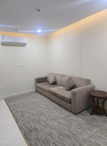 Knoz Al Anood Hotel Makkah for Hotel Rooms and Suites Room Type - Three-Bedroom Suite Knoz Al Anood Hotel Makkah for Hotel Rooms and Suites Room Type - Three-Bedroom Suite