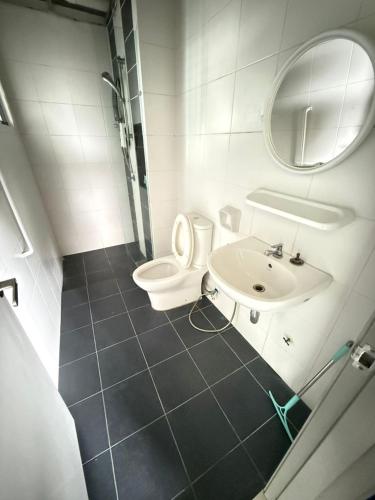 Bathroom, Metia residence in Shah Alam