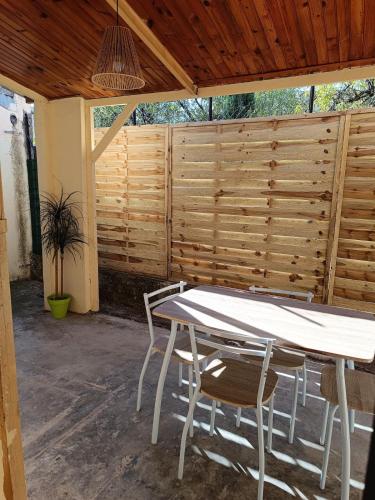 Balkon/Terrasse, La Villa des Trois in Cavaillon