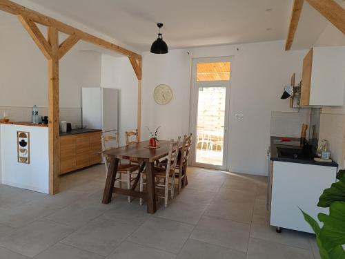 Küche, La Villa des Trois in Cavaillon