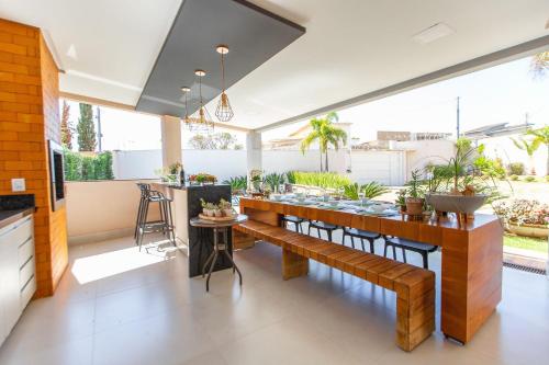 Kitchen, Exuberante Casa c/ Piscina e Suite Master c/ Hidro in Popular