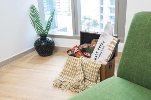Boho Style 2BHK Apartment With Sea View Next to Tram Station, Dubaj (fotografie 9)
