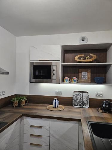 Les Volets Bleus house and spa gîte à louer Grazay