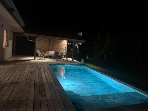 Moorea Temae Villa walking dist beach and golf in เตแน