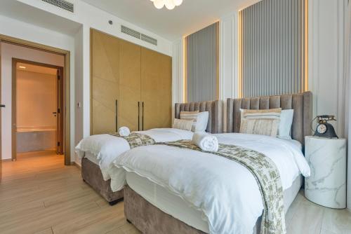 Luxury Waterfront Retreat, Sea and Creek Beach View, Dubai (photo 8)