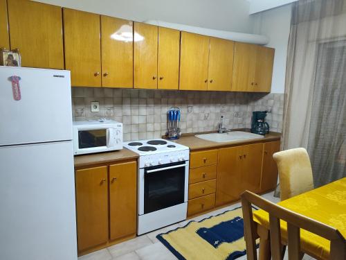 kuhinja, Φουντούκι (Φουντουκι) in Veria