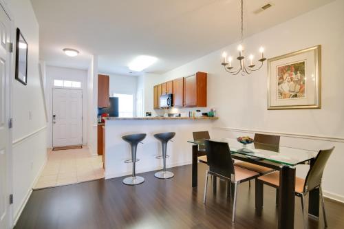 Inviting High Point Townhome with Patio and Privacy - image 11