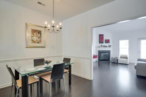 Inviting High Point Townhome with Patio and Privacy! in High Point, USA