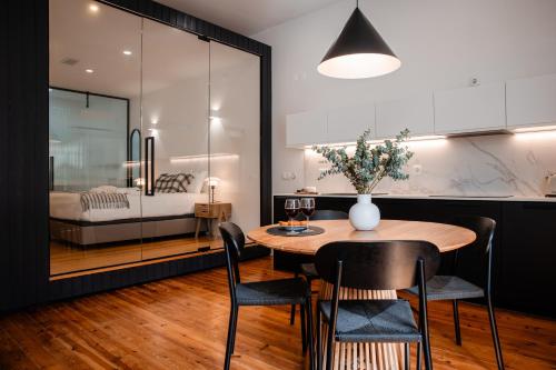 Designer Loft with Balcony in Historic Baixa, Lisbon (photo 3)