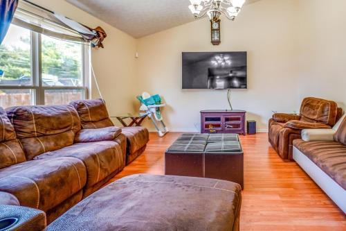 Pet-Friendly Ohio Retreat with Fire Pit and Grill! in Columbus, USA