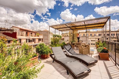 Trastevere Attic with Terrace 1