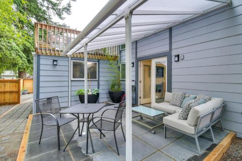 Pet-Friendly Seattle Area Home with Patio and Yard! - image 5