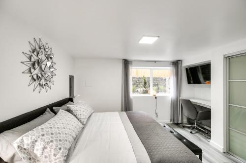 Pet-Friendly Seattle Area Home with Patio and Yard! - image 2