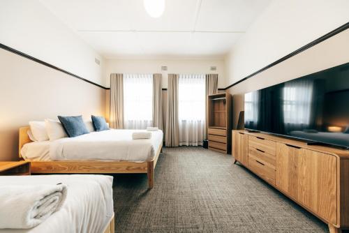 room detail thumbnail 0