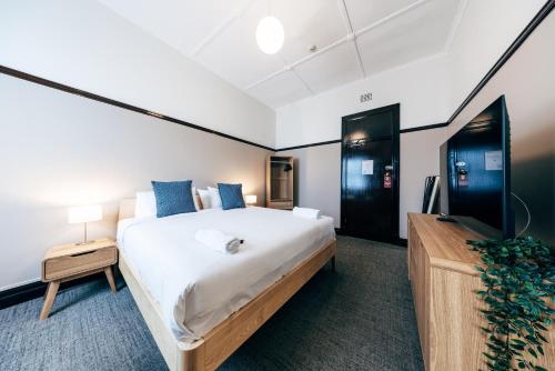 room detail thumbnail 0