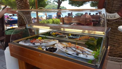 Étterem, Apartments Villa Katija in Drvenik