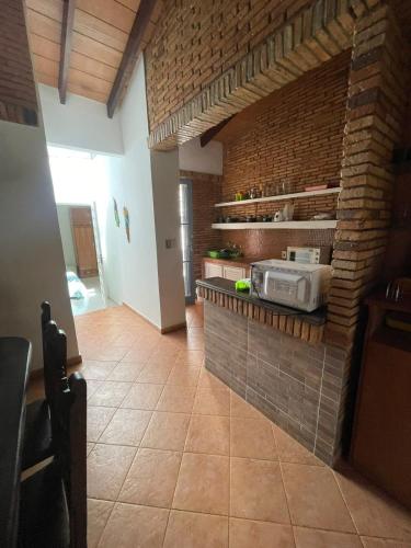 Casa con amplio patio y piscina in 伊帕卡賴