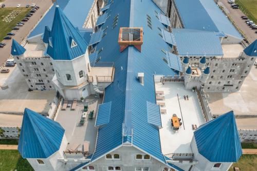 Extravagant 3 Level Penthouse at The Grand Castle detail