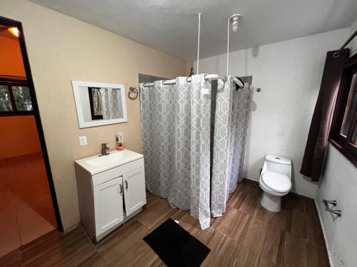 Shower, Casa Manilkara Calakmul in Xpujil