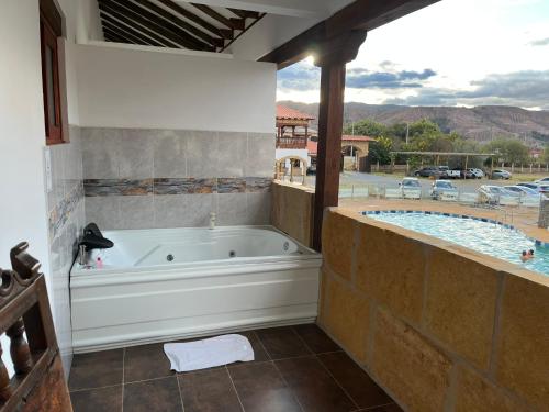 Hot tub, Hotel Gran Sirius in Sachica