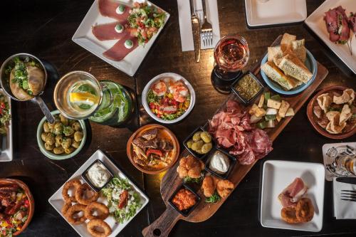 ระเบียง/ชานเรือน, Stravinsky Slapen in เฮนเจโล