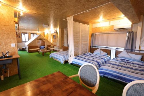 HB01 テントと芝生が広がるお部屋 小田原港3分 8名可 箱根板橋駅徒歩8分 早川駅徒歩7分 Tent and lawn room Odawara Port 3 minutes 8 people Hakone Itabashi Station 8 minutes on foot Hayakawa Station 7 minutes on foot