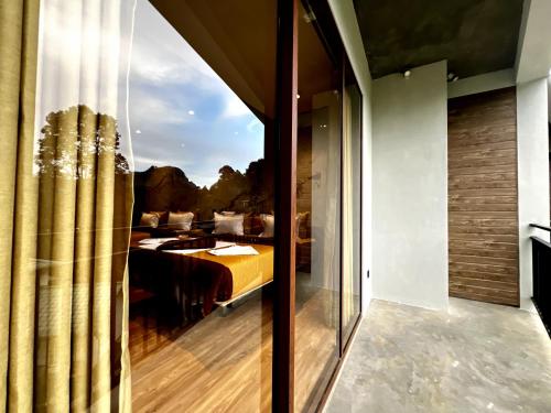 balkon/terras, Eyeful Ella in Ella