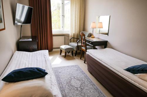 room detail thumbnail 1