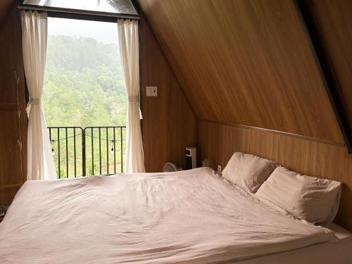 1 queen bed
