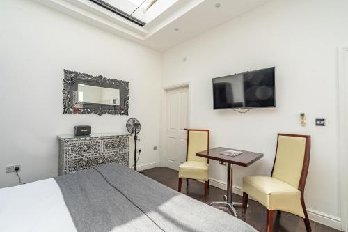 Strozzi Palace Suites by Mansley - image 11