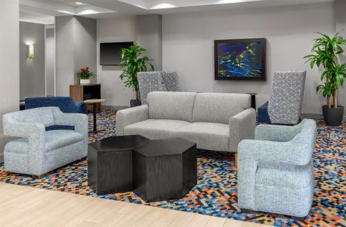 Hampton Inn and Suites Coconut Creek - image 10
