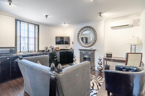 Strozzi Palace Suites by Mansley - Babel