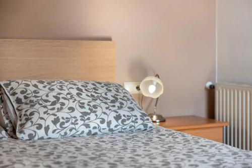 2 bedrooms, 3 beds