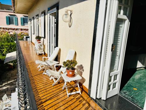 Charming Posillipo Sea View Ibiscus House, Neapel (Foto 6)