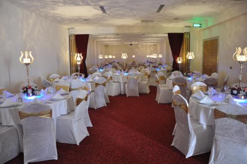 Храна и напитки, Grand İtimat Hotel in Akdeniz University