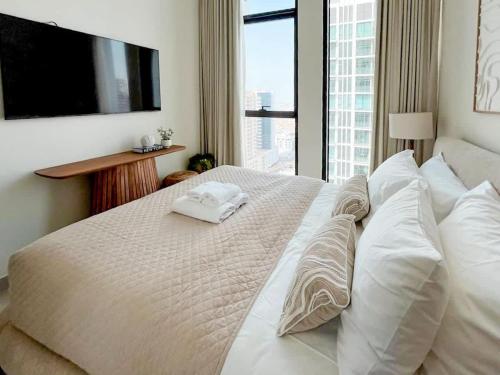 Warm Modern 2BR Retreat with Private Pool in JVC!, Dubái (foto 2)