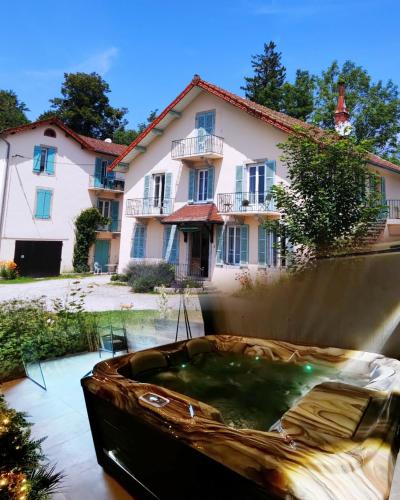 VILLAS-DU-LAC Appartements de vacances et Espace Spa privé