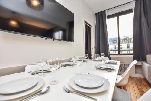 Authentic apartment - 2BR 8P - Palais Garnier - image 3