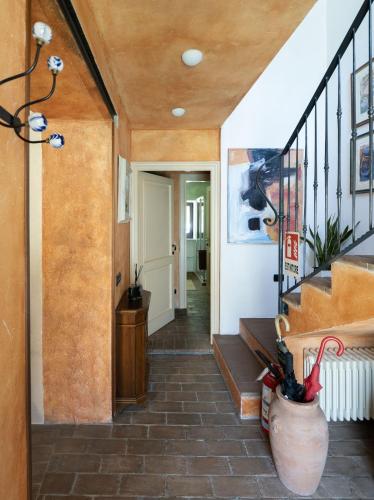 Ieeja, From the city to nature - Travel Proud certified - Mezzane di sotto VR pet-friendly in Mezzane Di Sotto