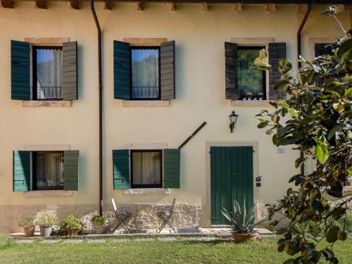Viesnīcas āriene, From the city to nature - Travel Proud certified - Mezzane di sotto VR pet-friendly in Mezzane Di Sotto